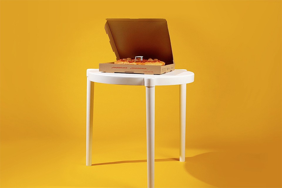 Riet Monografie Verhandeling 家具としてのピザ。ピザハット×IKEA「ピザ専用テーブル」 | PR EDGE