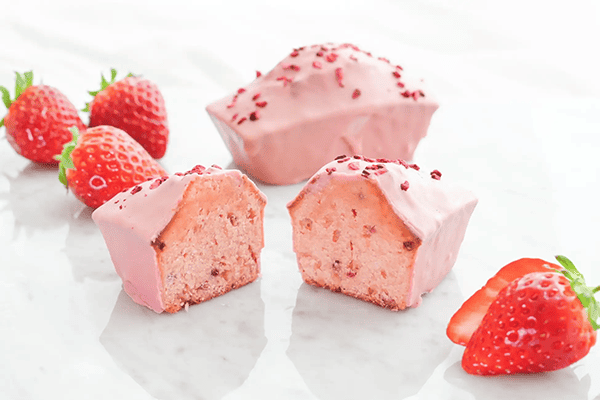 西武池袋本店　シェ・シバタ／プティ・ガトー・オ・フレーズ 