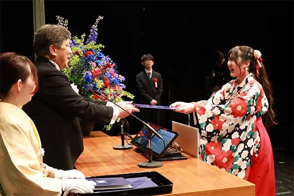 令和七年度 N高等学校・S高等学校・R高等学校、N中等部 合同卒業式01