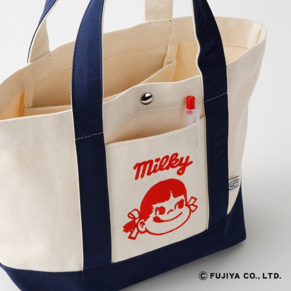 ペコちゃんの刺繍をあしらったランチトート