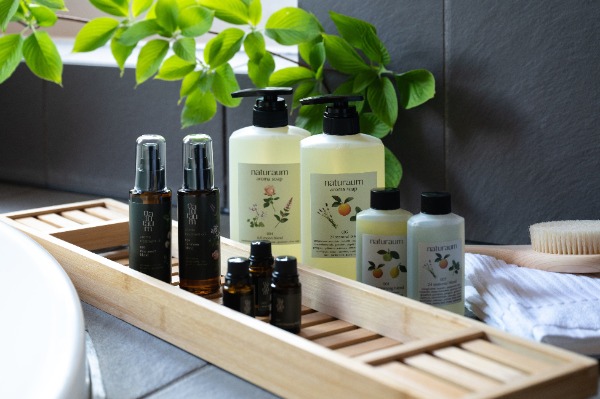 naturaumのアロマソープとオイル